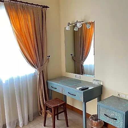 Dalos فندق دالامان